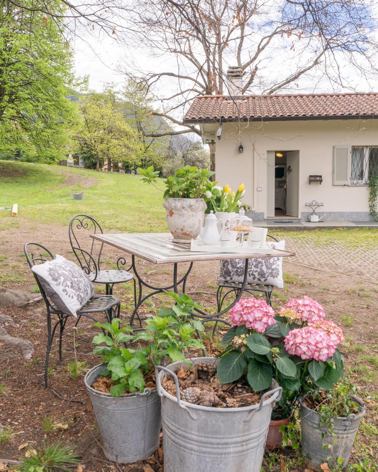 Bnbook Maison Charlotte Lago Maggiore Porto Valtravaglia Exterior foto